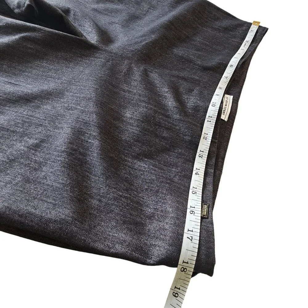 St. John Sport Women's Cropped Denim Side Zip Jean's Pants Black Denim size 12 - Picture 11 of 14